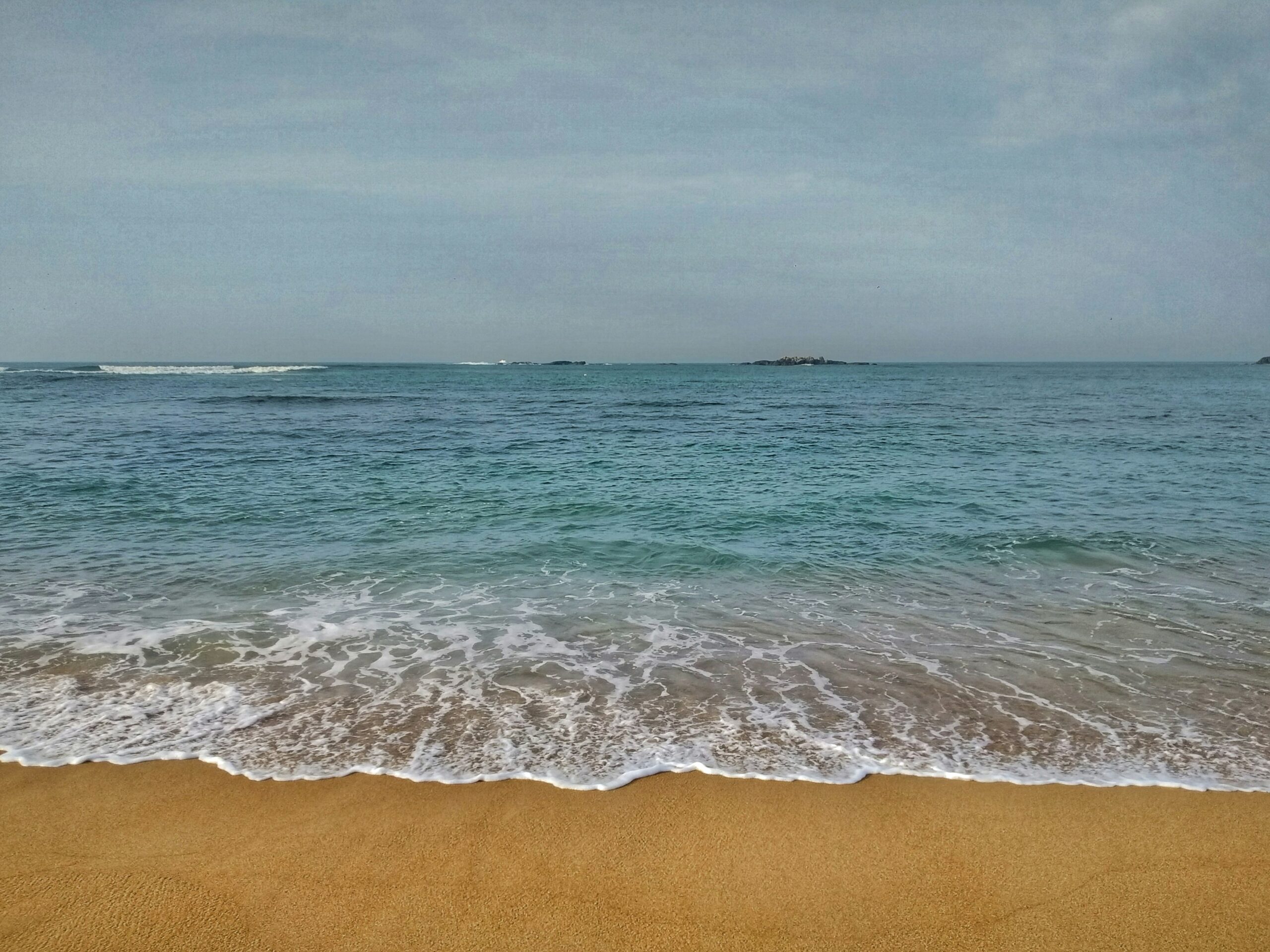 bentota-beach-sri-lanka