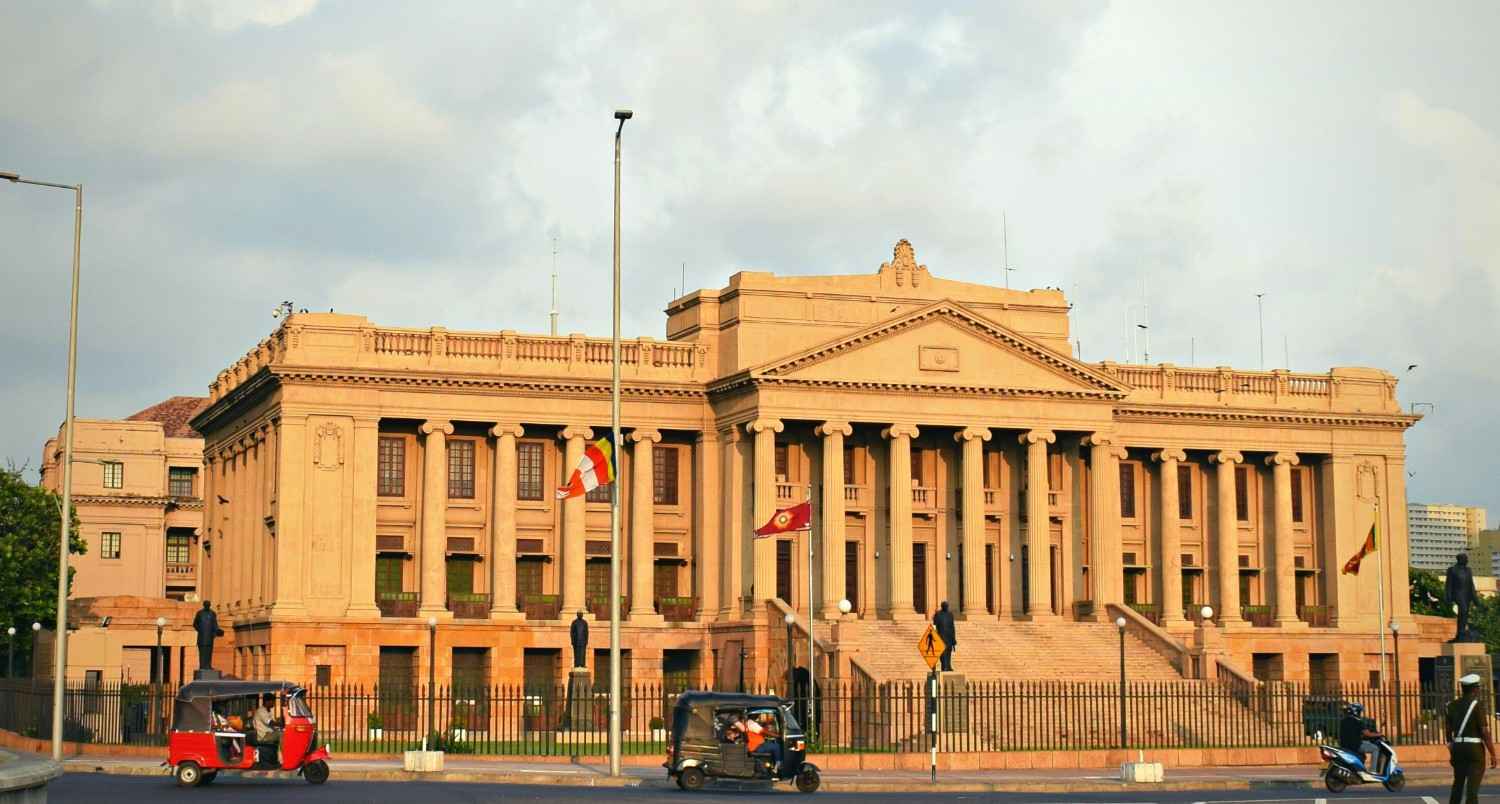 old-parliament-building-sri-lanka (2)