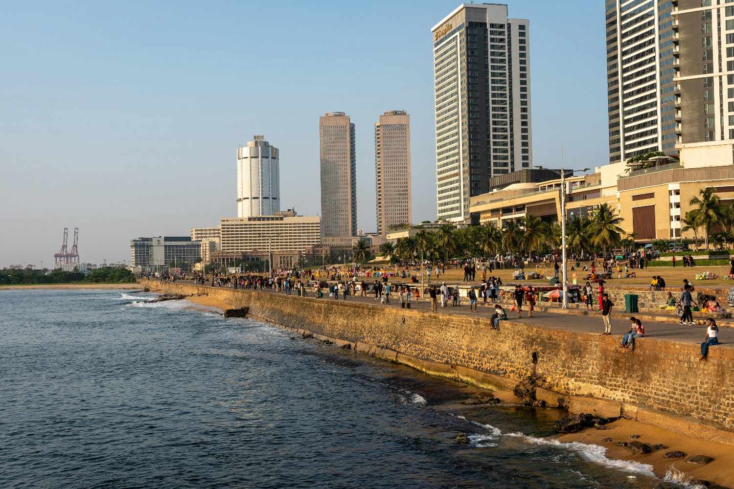 galle-face-green-park-colombo-sri-lanka